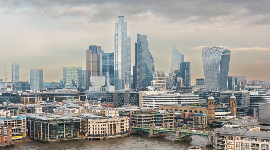 港股概念追踪 | 航运巨头纷纷上调运价!短期航运市场风险溢价上行或带来交易性机会(附概念股)