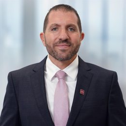 港股收盘(08.14) | 恒指收跌0.37% 内险股表现强劲 多数医药股延续涨势